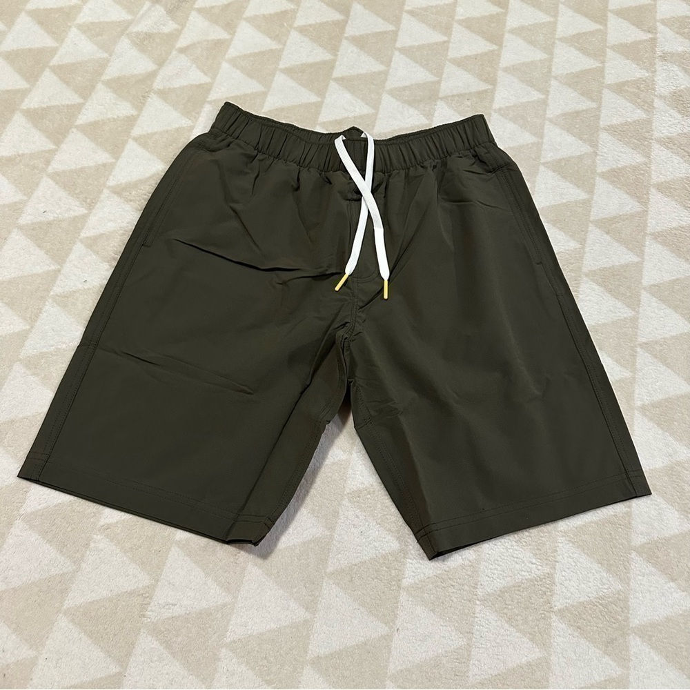 NWOT olivers apparel all over shorts 9.5” military olive green